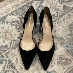 Essex Lane suede black pumps. Low heel